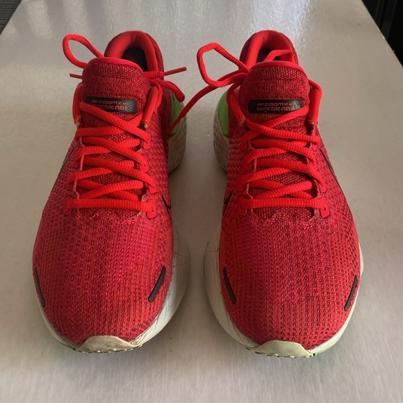 NIKE ZoomX Invincible Run 2 Flyknit Siren Red Colorway # DH5425-600 Size 10.5 - Picture 2 of 9